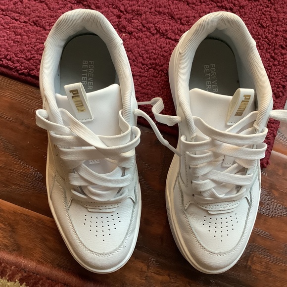 Shoes - Picture 5 of 13